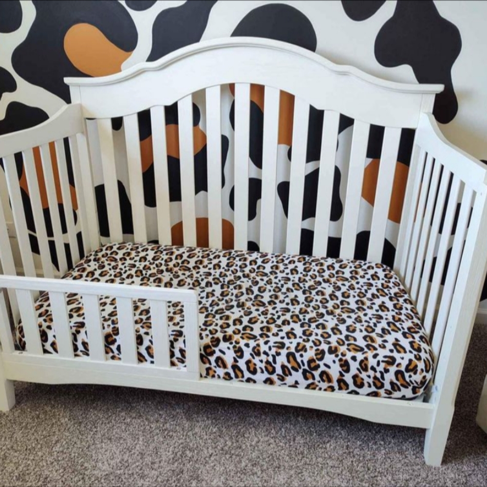 SpearmintLOVE Leopard Sheets (3) & Changing Pad Covers (2)